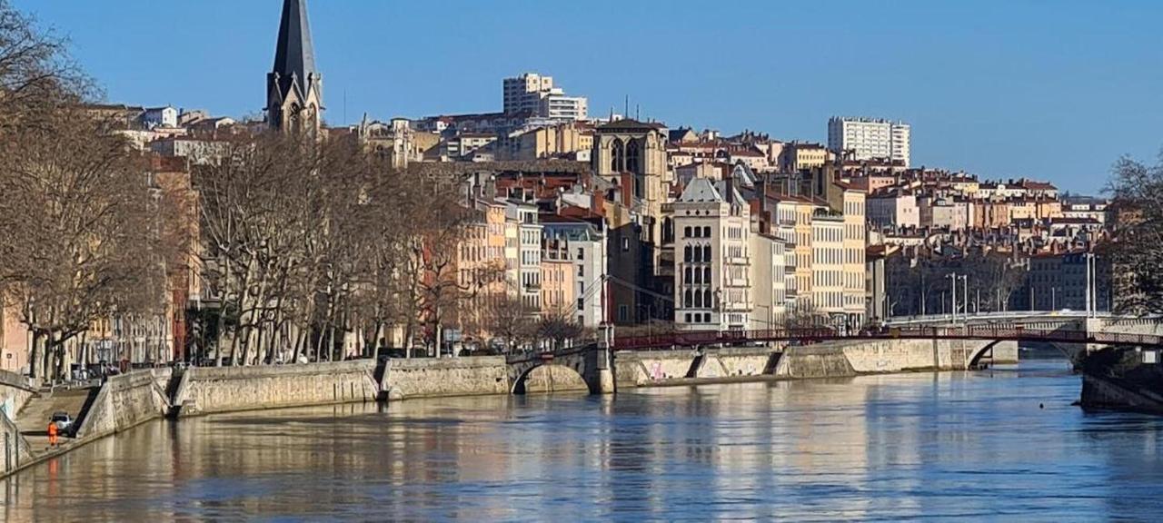 Porte Du Vieux Lyon, Vue Sur La Saone Eksteriør billede